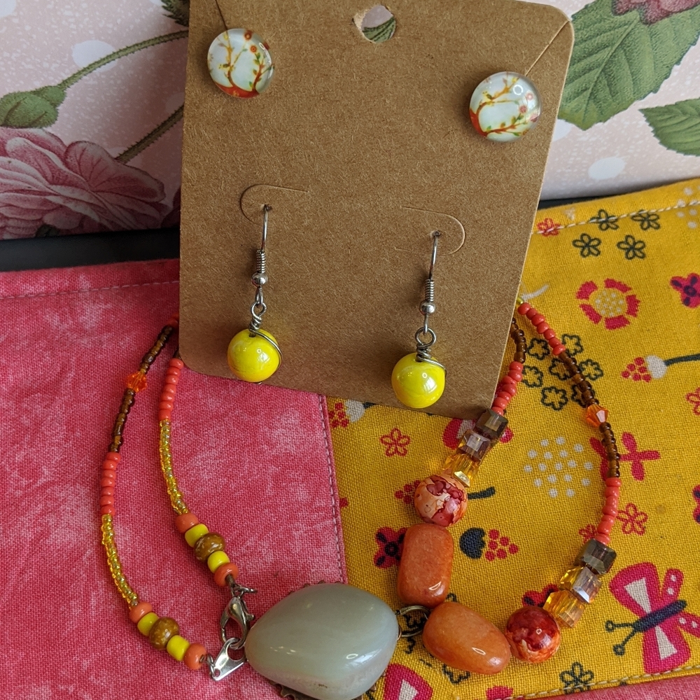 Jewelry - Picture 5 of 7